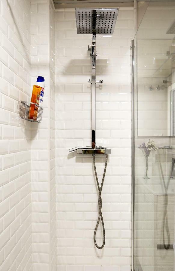 Apartamento De Diseno Con Jacuzzi Privado Granada Exterior foto